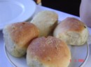 JUST WHAT ARE THOSE BITS ON THOSE TRAIN BUNS120 * 448 x 336 * (16KB)